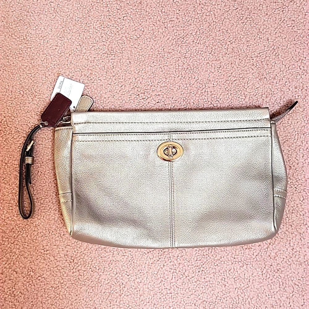 Coach Park Leather Large Clutch